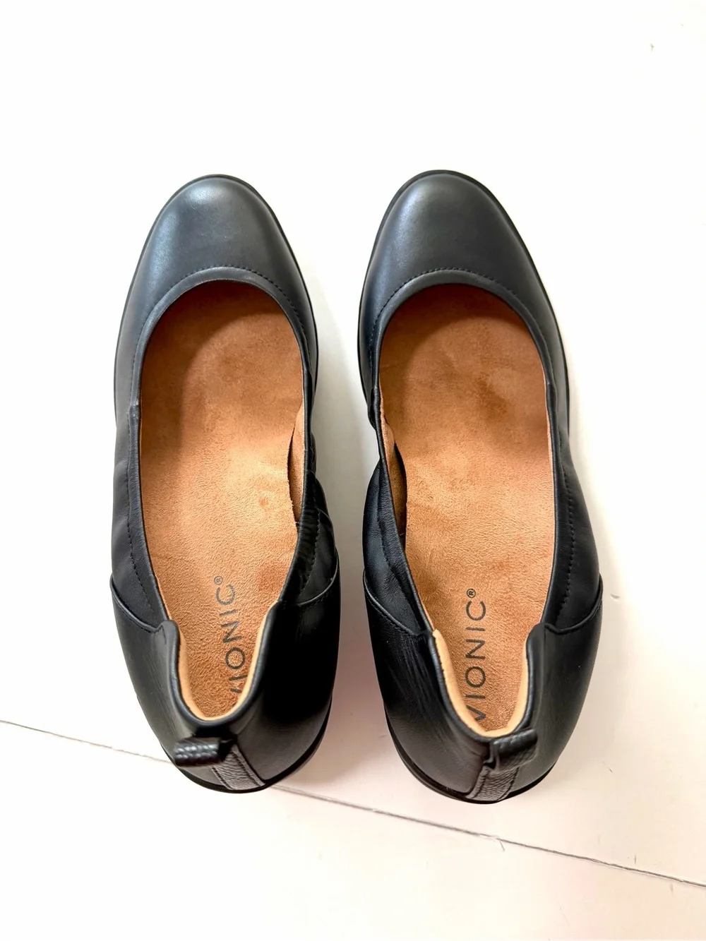 Vionic Jacey Black Leather Wedge Shoes Size 10 Slip-on Arch Support Ballet-flat